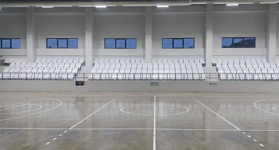 İzmir Karşıyaka İlçesi Kapalı Spor Salonu